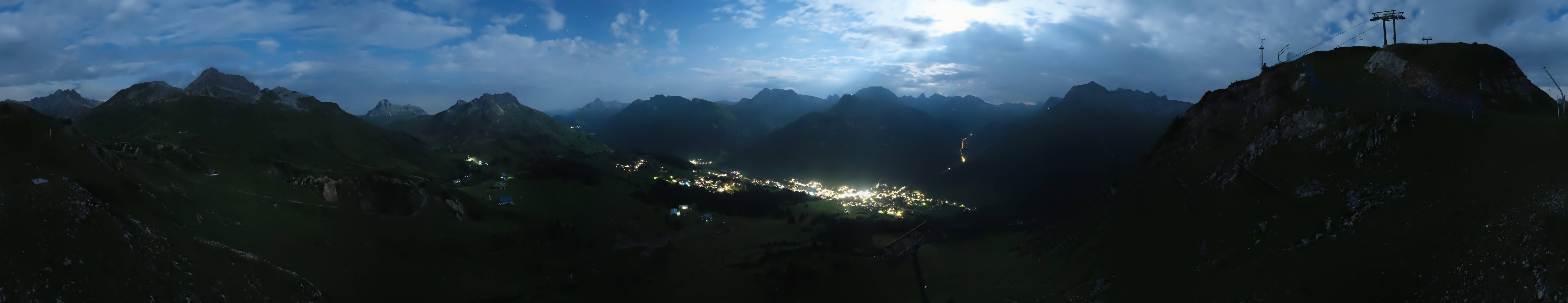 Archiv Foto Webcam Lech-Zürs: Kriegerhorn Panoramablick