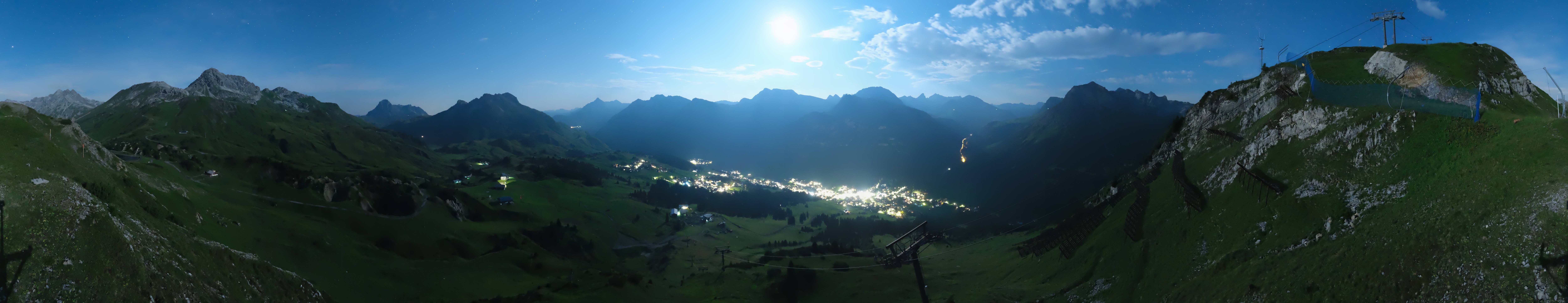 Archiv Foto Webcam Lech-Zürs: Kriegerhorn Panoramablick