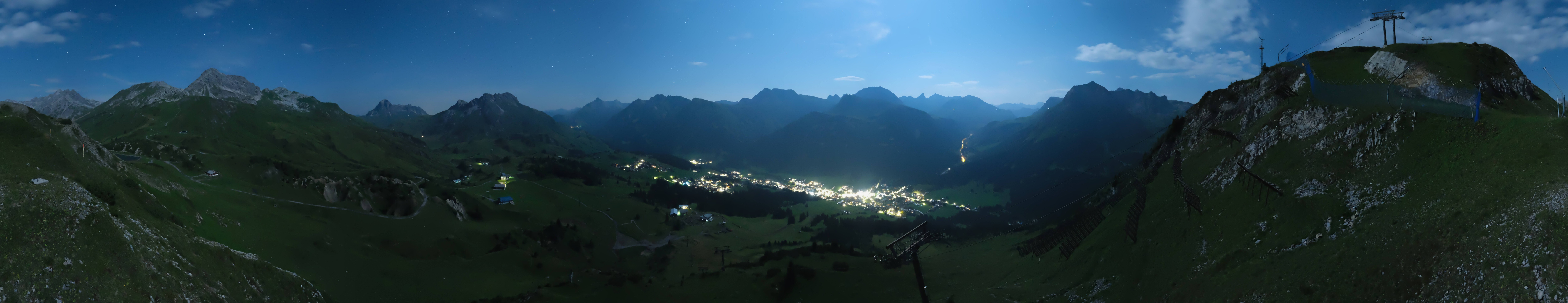 Archiv Foto Webcam Lech-Zürs: Kriegerhorn Panoramablick