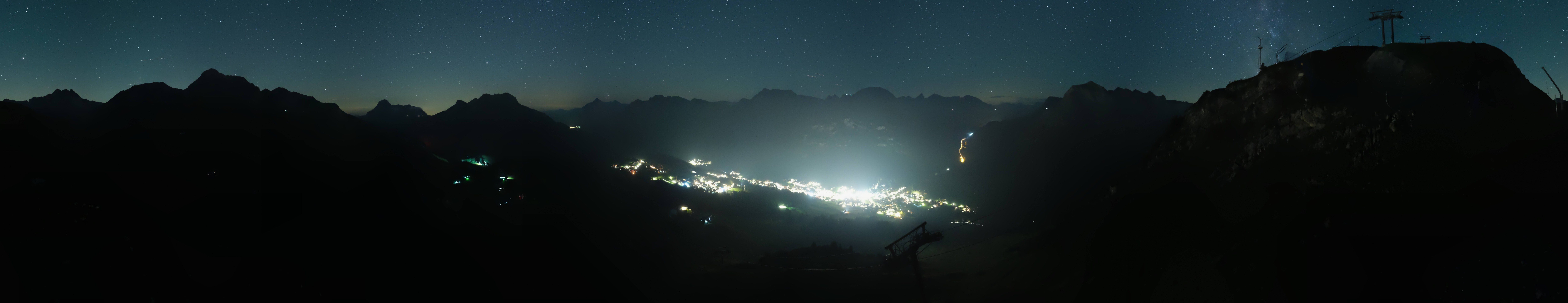 Archiv Foto Webcam Lech-Zürs: Kriegerhorn Panoramablick