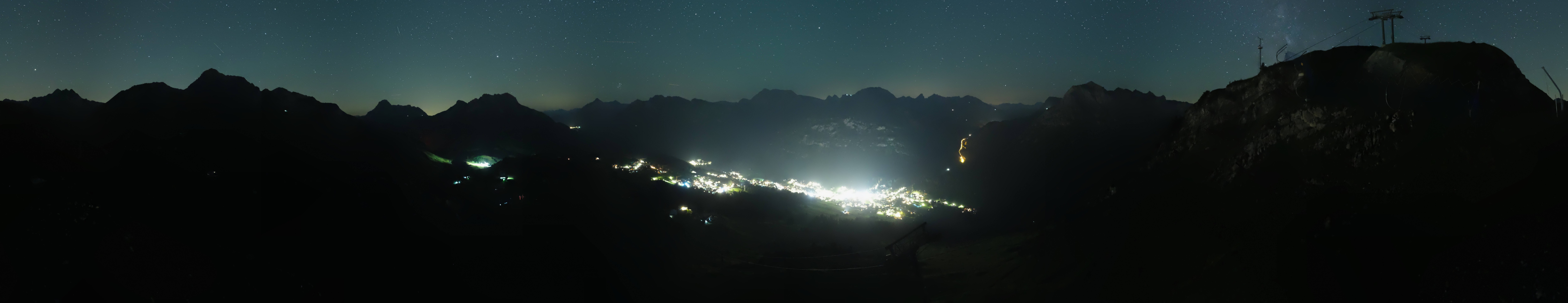 Archiv Foto Webcam Lech-Zürs: Kriegerhorn Panoramablick