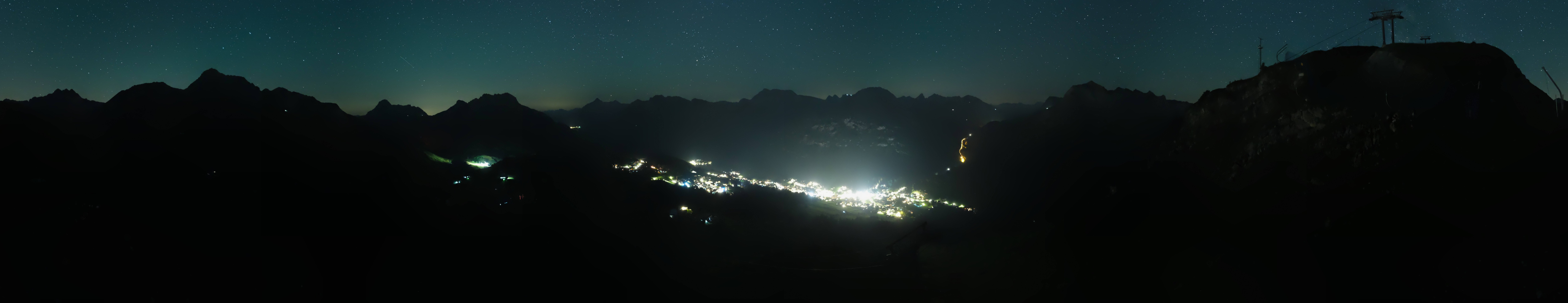 Archiv Foto Webcam Lech-Zürs: Kriegerhorn Panoramablick