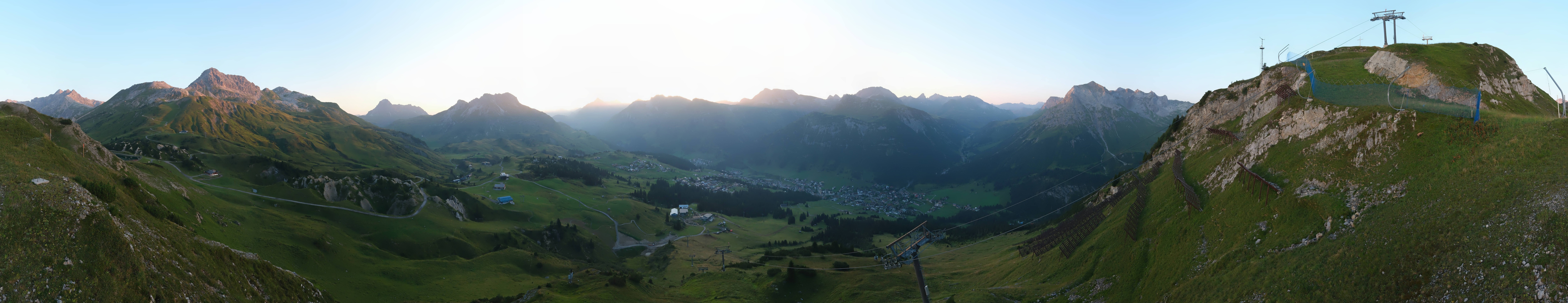 Archiv Foto Webcam Lech-Zürs: Kriegerhorn Panoramablick