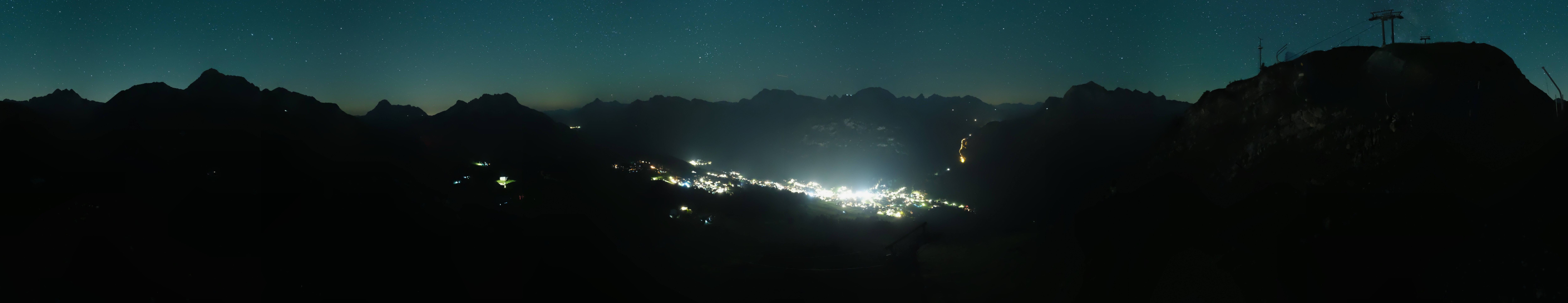Archiv Foto Webcam Lech-Zürs: Kriegerhorn Panoramablick
