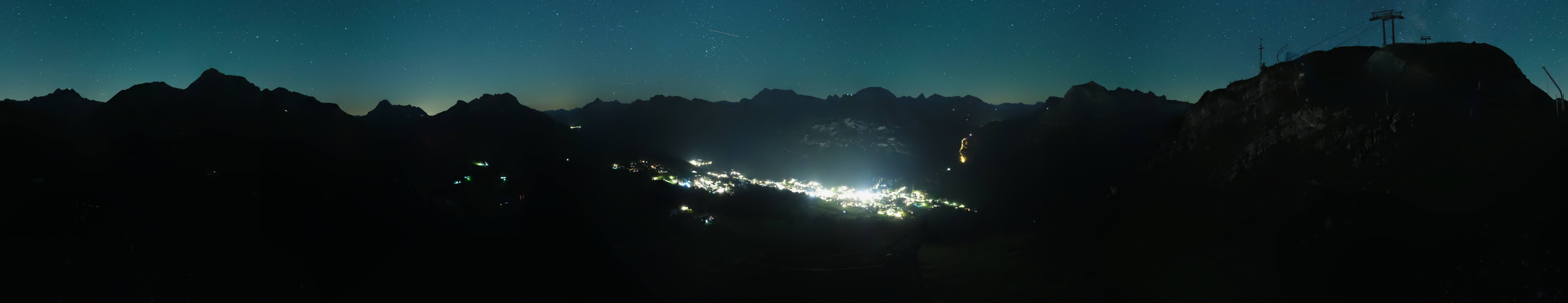 Archiv Foto Webcam Lech-Zürs: Kriegerhorn Panoramablick