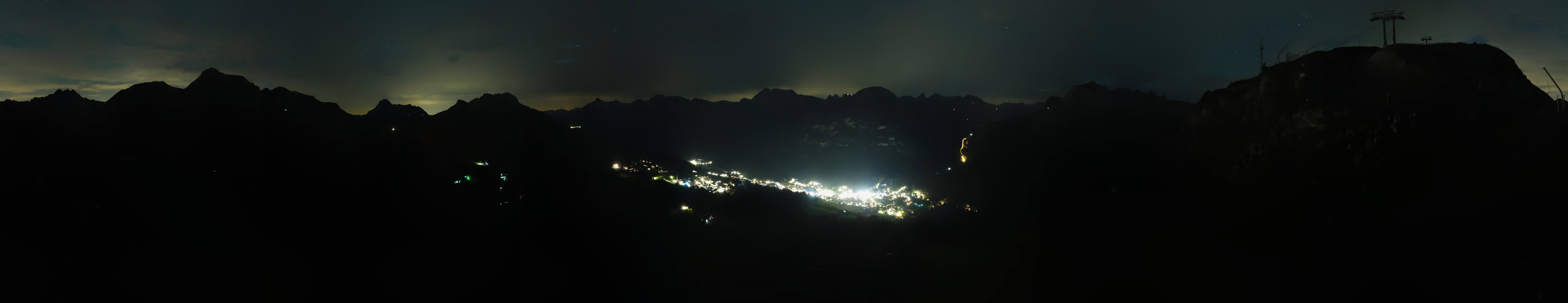 Archiv Foto Webcam Lech-Zürs: Kriegerhorn Panoramablick