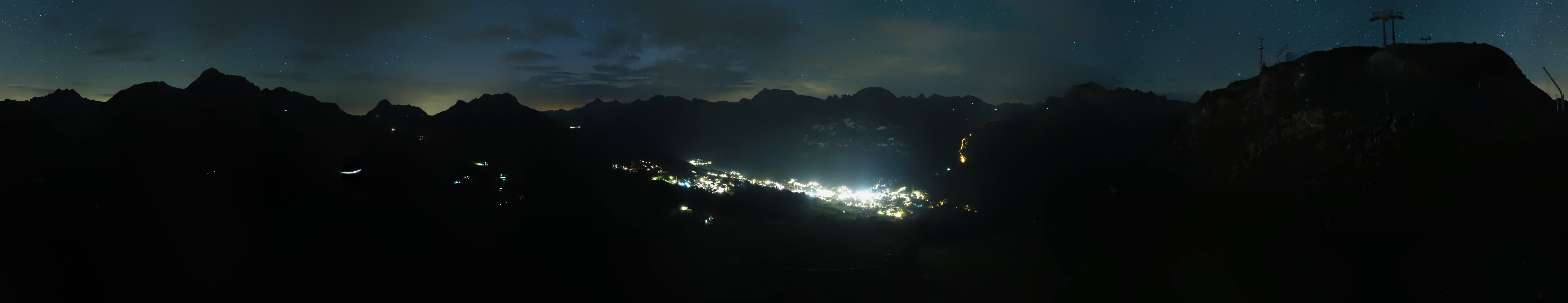 Archiv Foto Webcam Lech-Zürs: Kriegerhorn Panoramablick