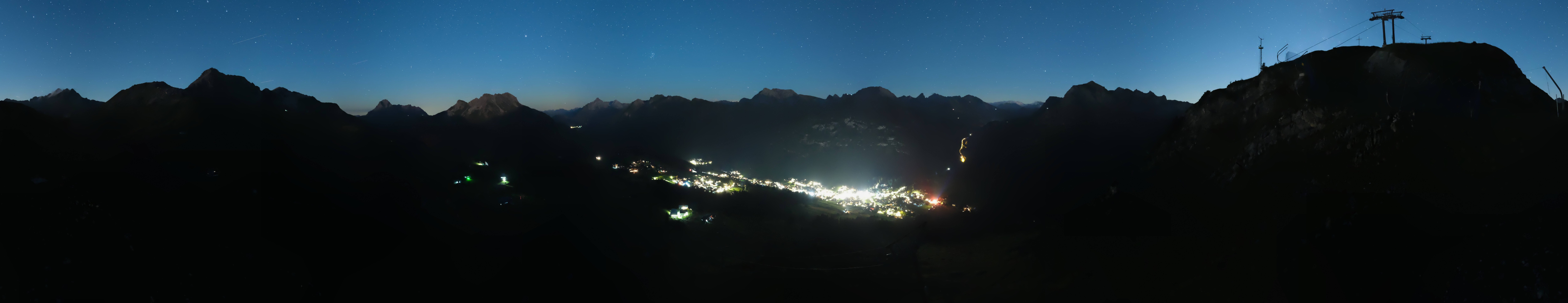 Archiv Foto Webcam Lech-Zürs: Kriegerhorn Panoramablick