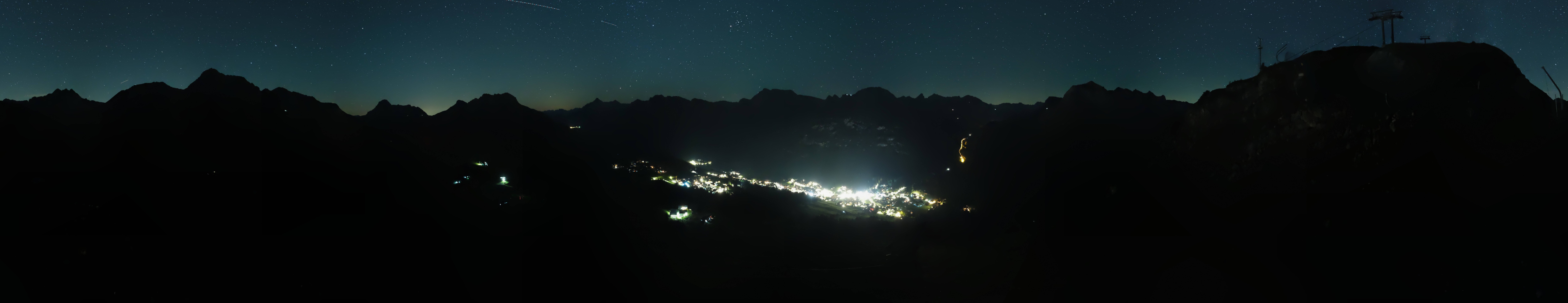Archiv Foto Webcam Lech-Zürs: Kriegerhorn Panoramablick