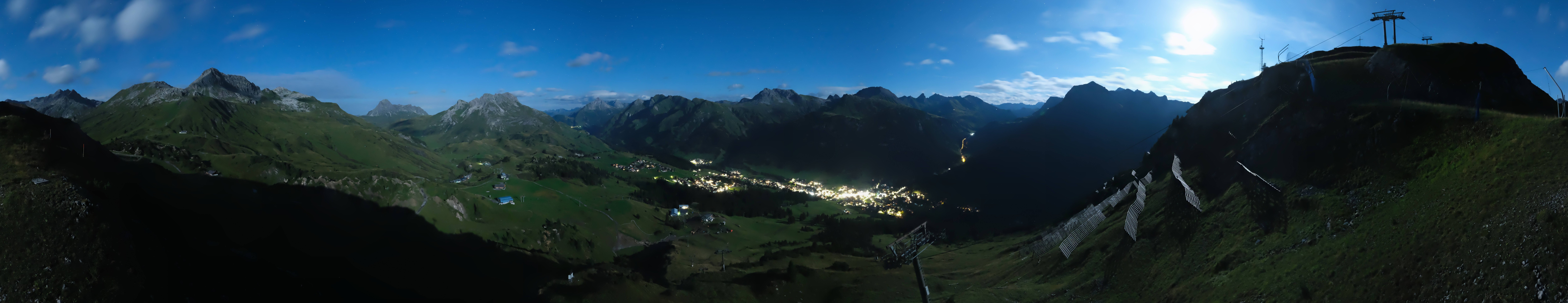 Archiv Foto Webcam Lech-Zürs: Kriegerhorn Panoramablick