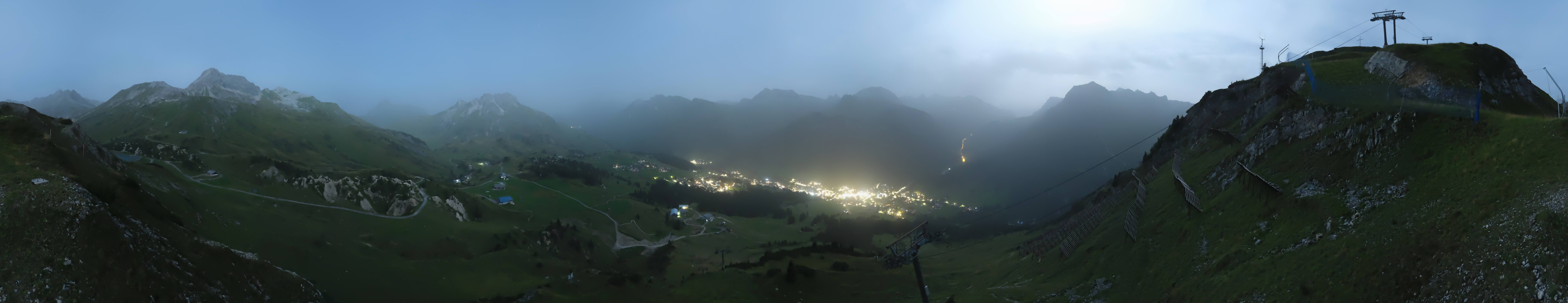 Archiv Foto Webcam Lech-Zürs: Kriegerhorn Panoramablick