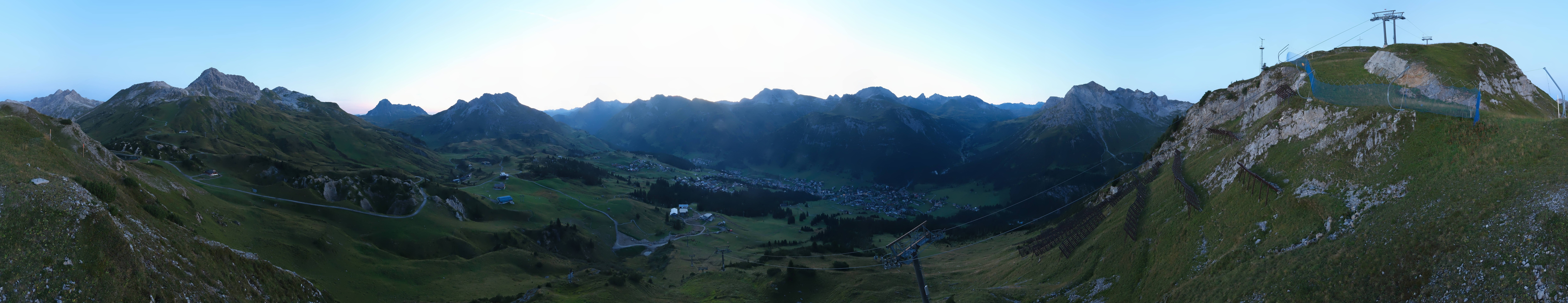 Archiv Foto Webcam Lech-Zürs: Kriegerhorn Panoramablick