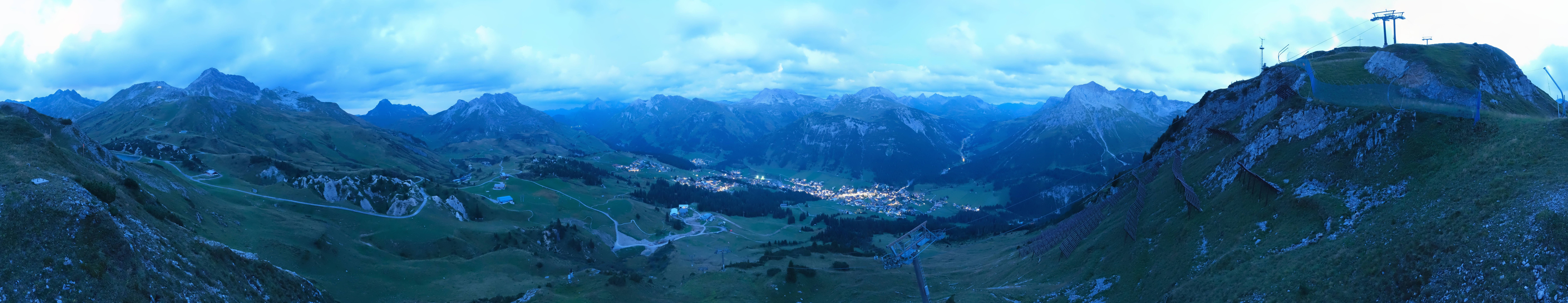 Archiv Foto Webcam Lech-Zürs: Kriegerhorn Panoramablick