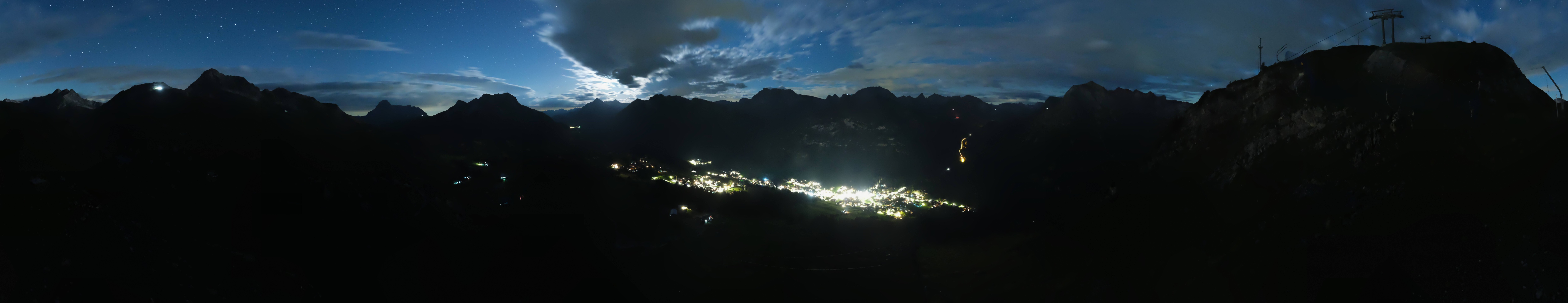 Archiv Foto Webcam Lech-Zürs: Kriegerhorn Panoramablick