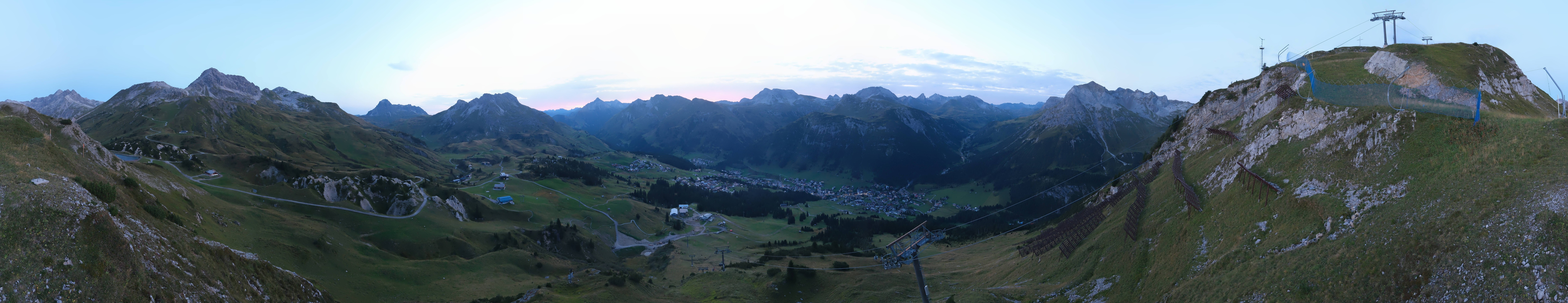 Archiv Foto Webcam Lech-Zürs: Kriegerhorn Panoramablick