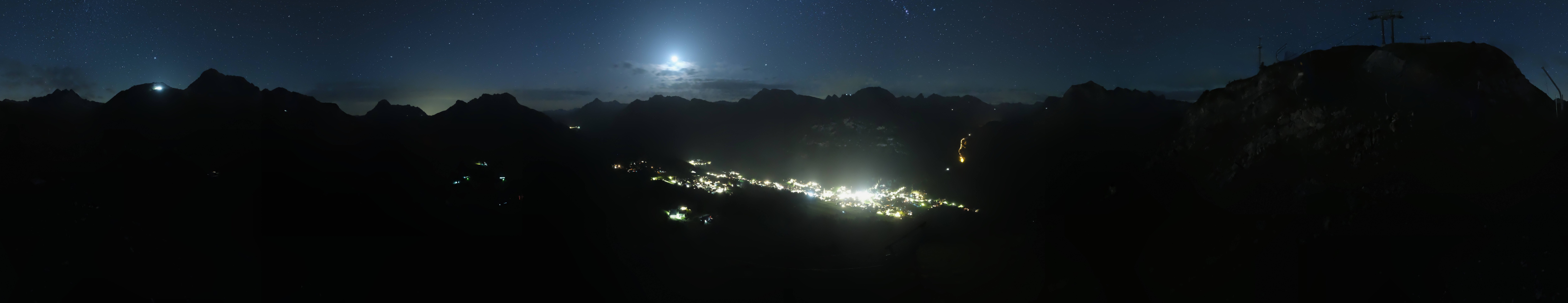 Archiv Foto Webcam Lech-Zürs: Kriegerhorn Panoramablick