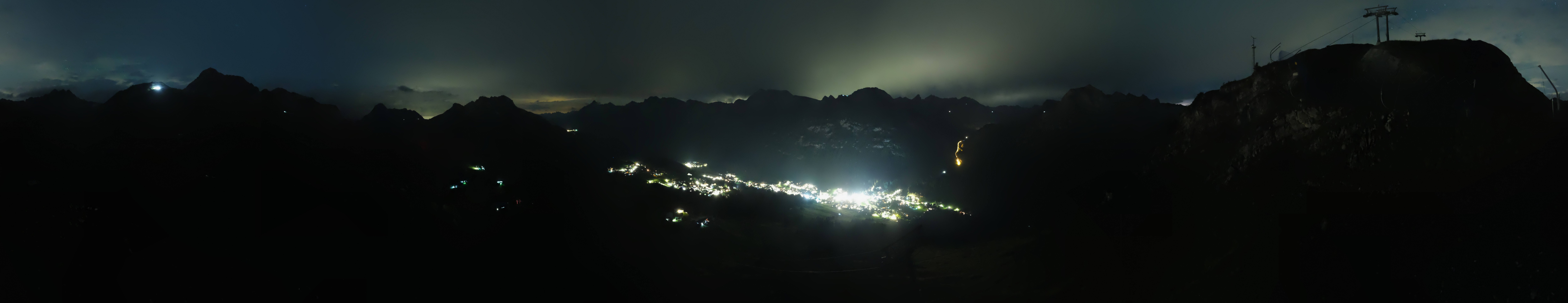 Archiv Foto Webcam Lech-Zürs: Kriegerhorn Panoramablick
