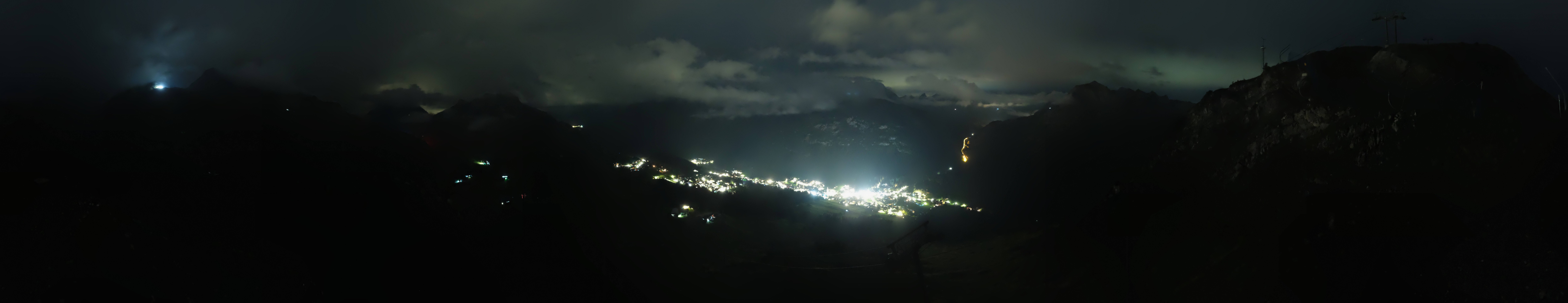 Archiv Foto Webcam Lech-Zürs: Kriegerhorn Panoramablick