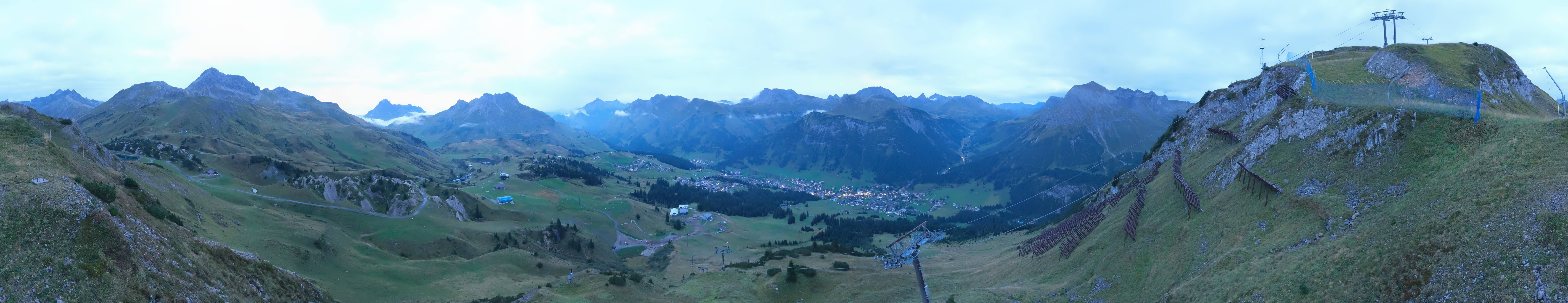 Archiv Foto Webcam Lech-Zürs: Kriegerhorn Panoramablick