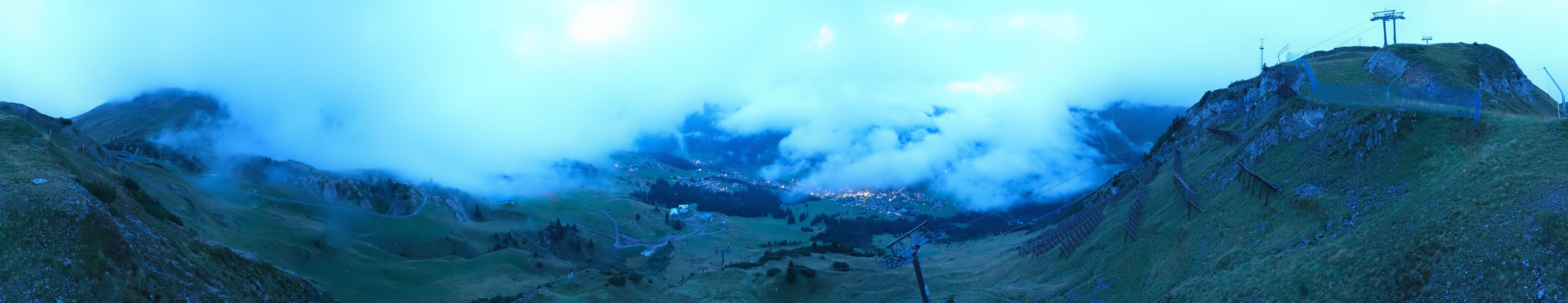 Archiv Foto Webcam Lech-Zürs: Kriegerhorn Panoramablick