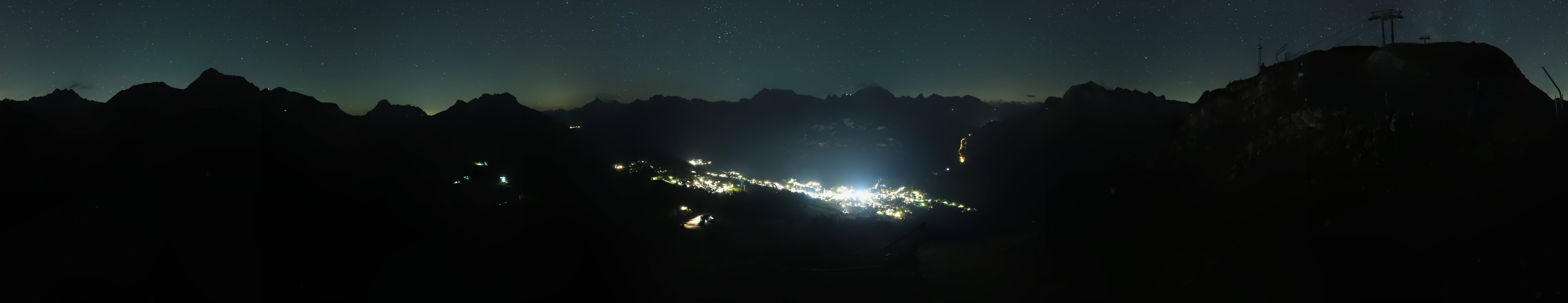 Archiv Foto Webcam Lech-Zürs: Kriegerhorn Panoramablick