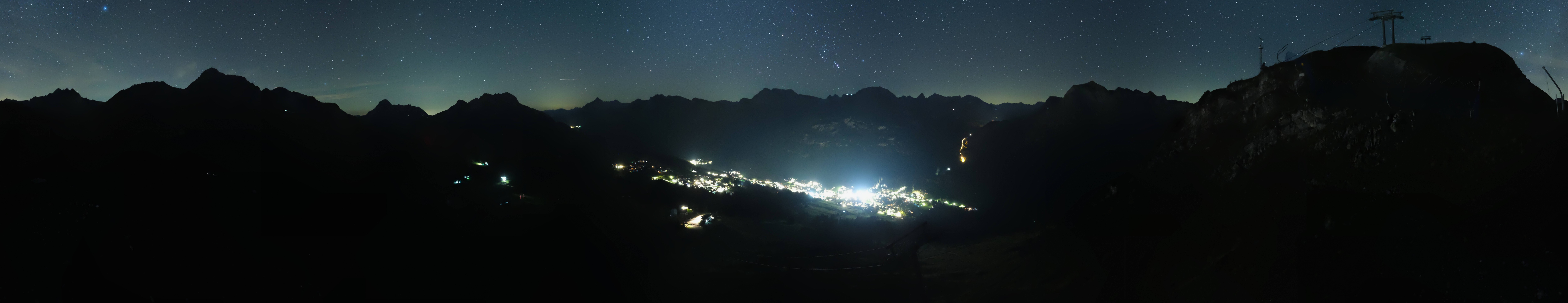 Archiv Foto Webcam Lech-Zürs: Kriegerhorn Panoramablick