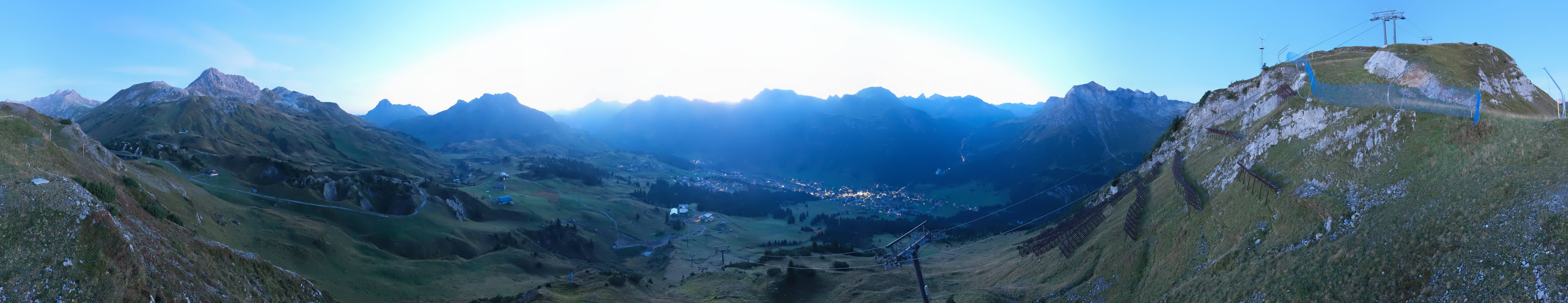 Archiv Foto Webcam Lech-Zürs: Kriegerhorn Panoramablick
