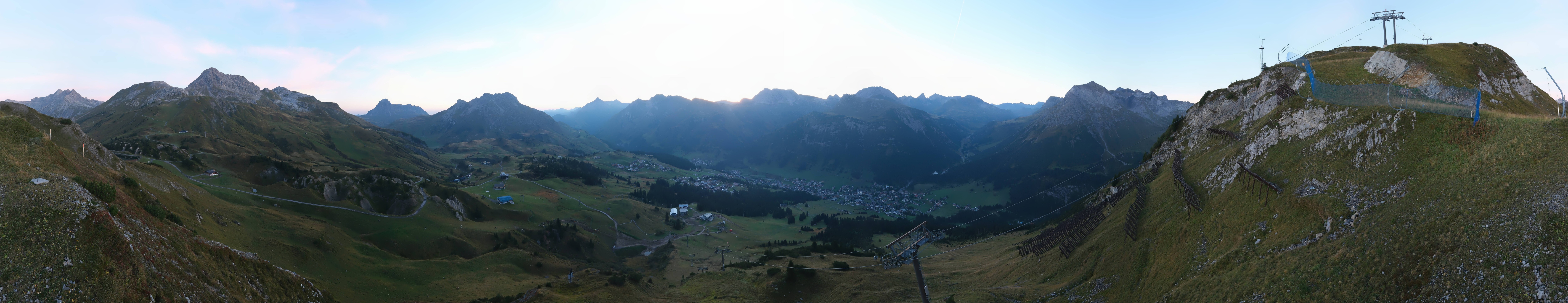Archiv Foto Webcam Lech-Zürs: Kriegerhorn Panoramablick
