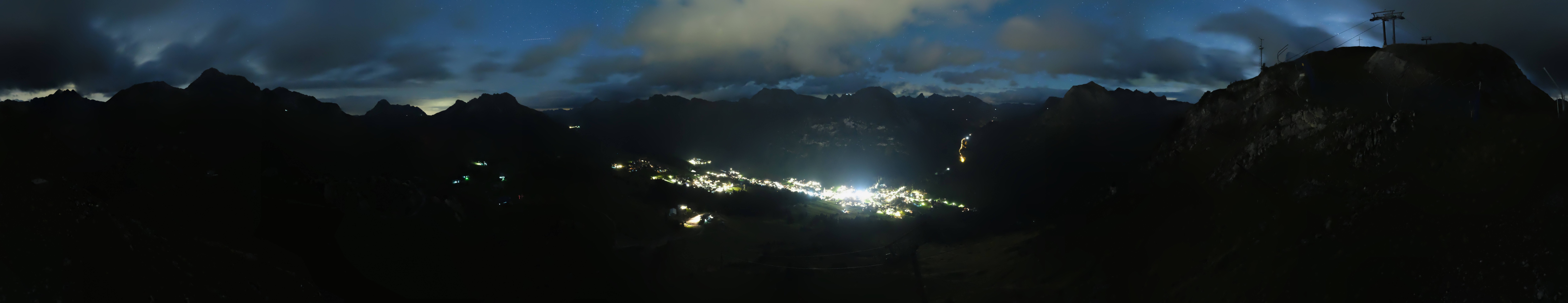 Archiv Foto Webcam Lech-Zürs: Kriegerhorn Panoramablick