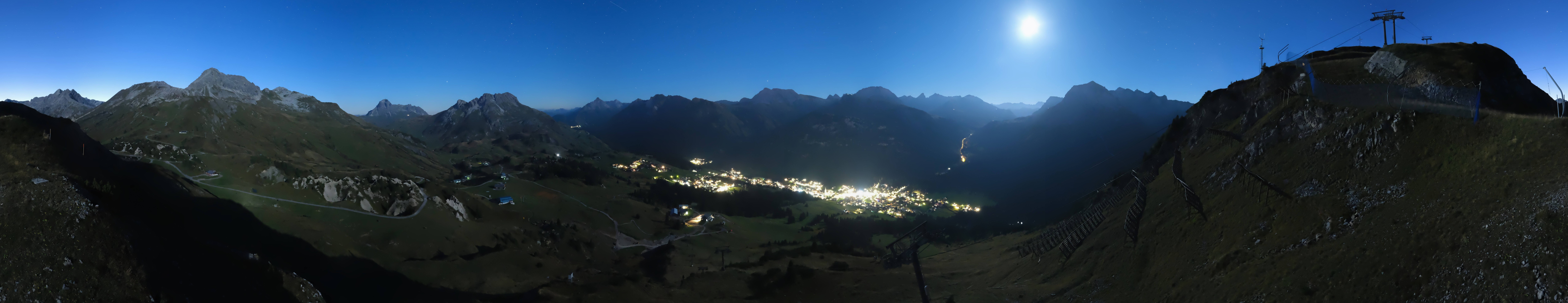 Archiv Foto Webcam Lech-Zürs: Kriegerhorn Panoramablick