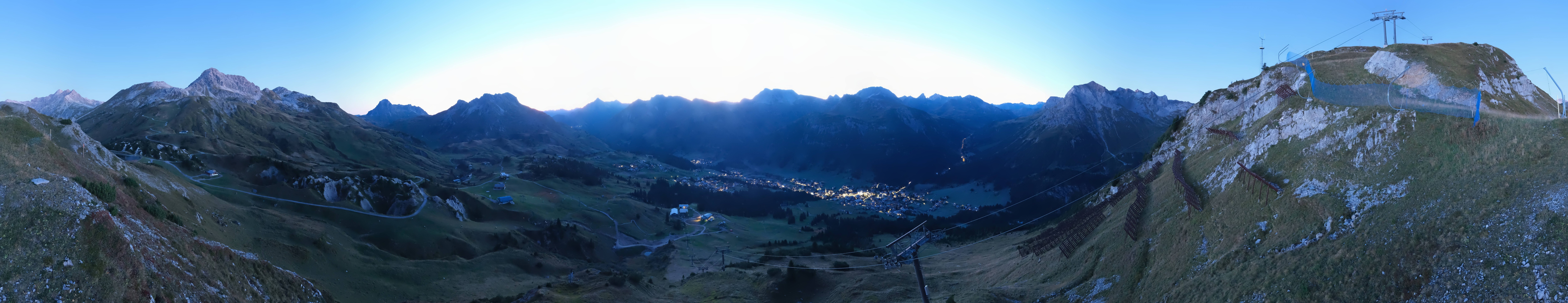 Archiv Foto Webcam Lech-Zürs: Kriegerhorn Panoramablick