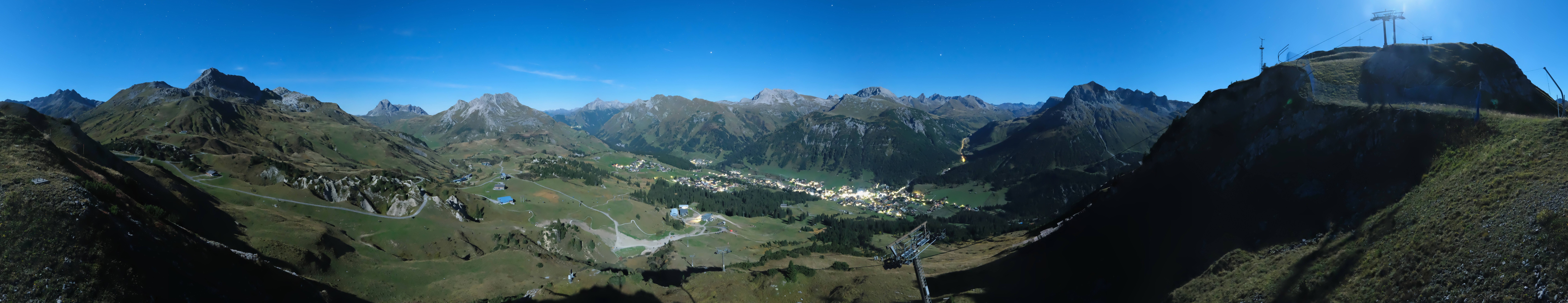 Archiv Foto Webcam Lech-Zürs: Kriegerhorn Panoramablick
