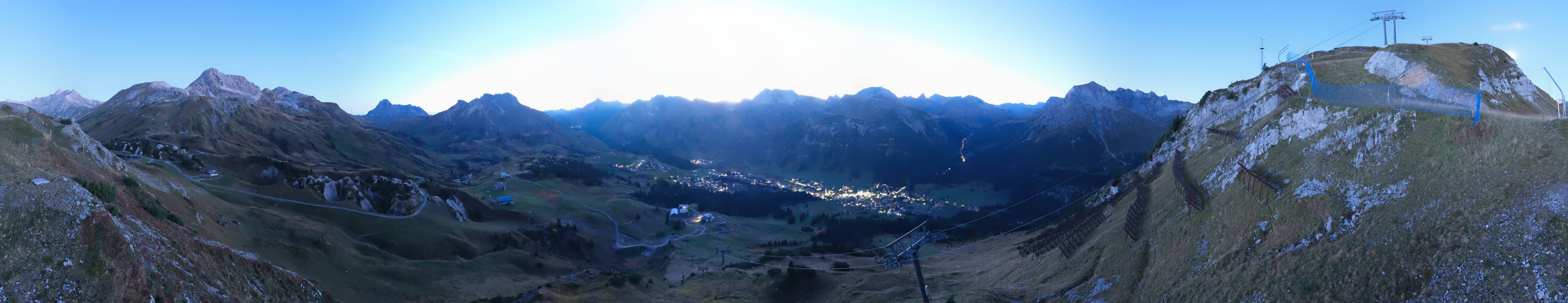 Archiv Foto Webcam Lech-Zürs: Kriegerhorn Panoramablick