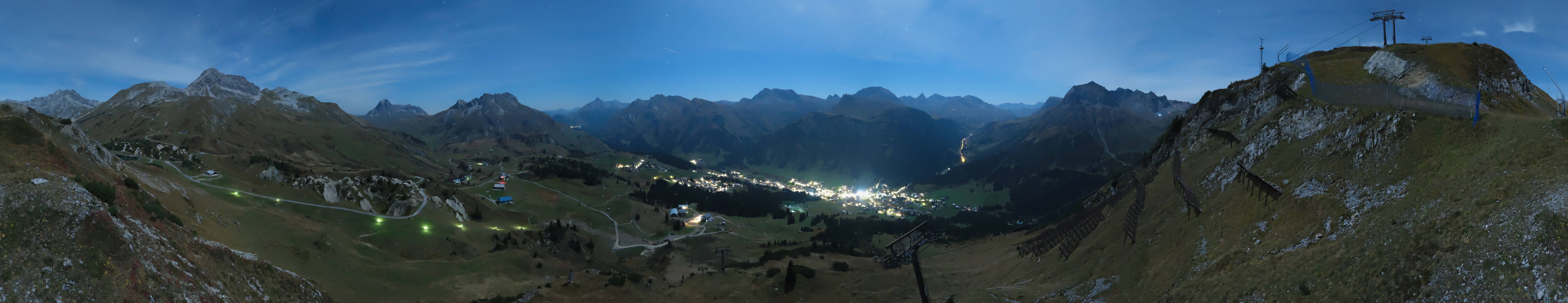 Archiv Foto Webcam Lech-Zürs: Kriegerhorn Panoramablick
