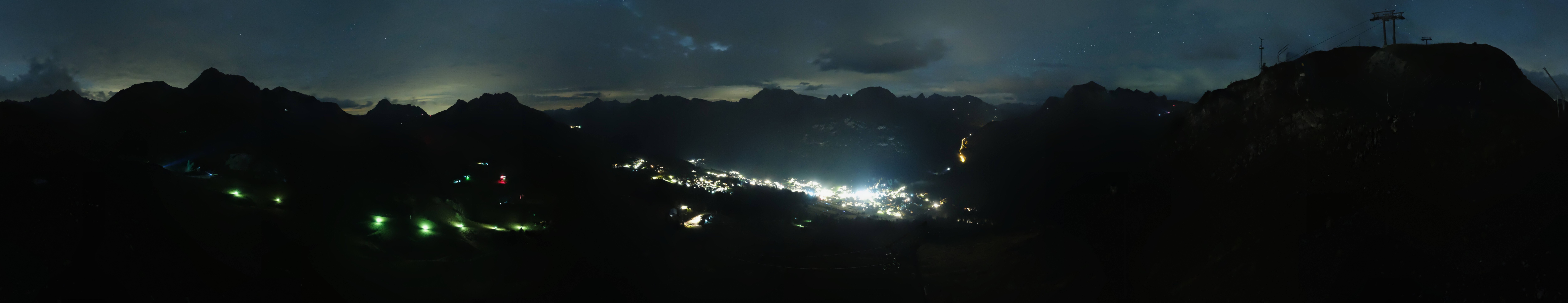 Archiv Foto Webcam Lech-Zürs: Kriegerhorn Panoramablick