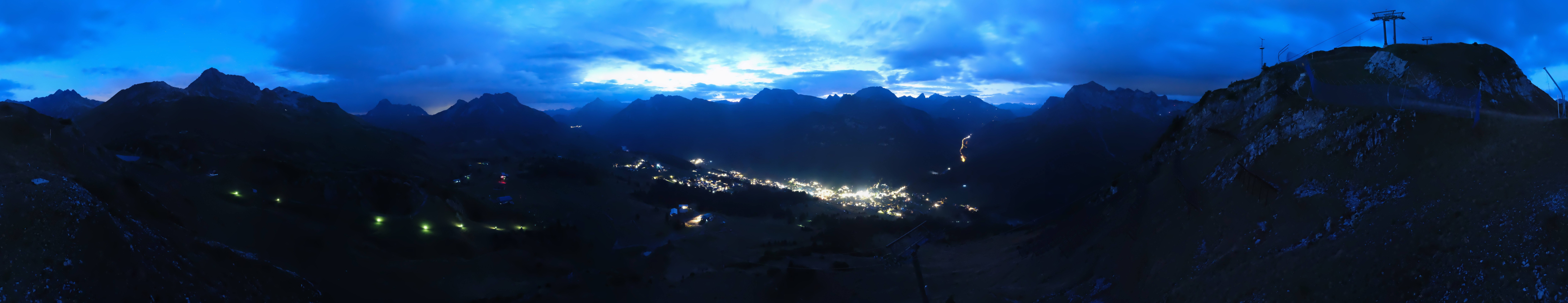 Archiv Foto Webcam Lech-Zürs: Kriegerhorn Panoramablick