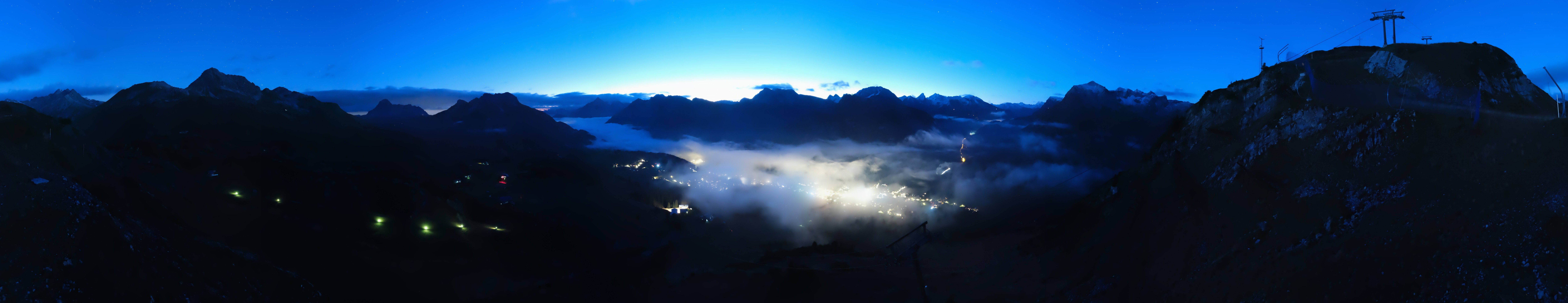 Archiv Foto Webcam Lech-Zürs: Kriegerhorn Panoramablick