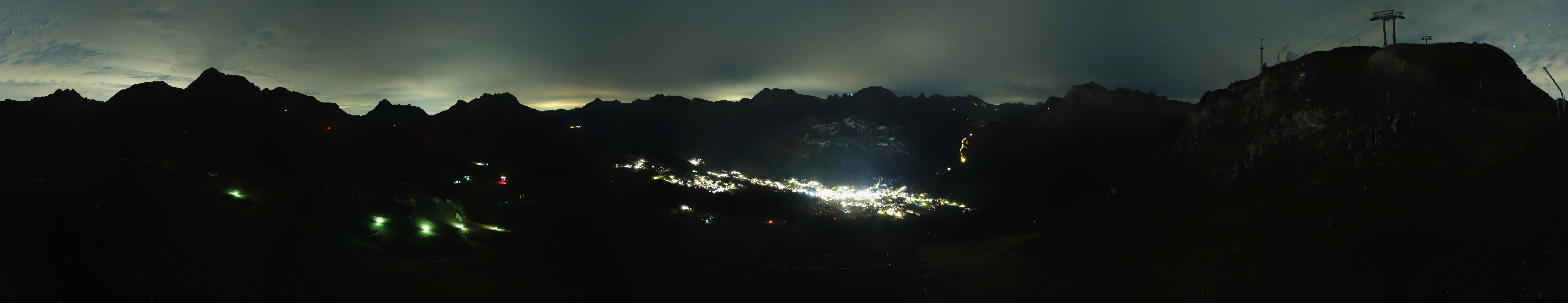 Archiv Foto Webcam Lech-Zürs: Kriegerhorn Panoramablick