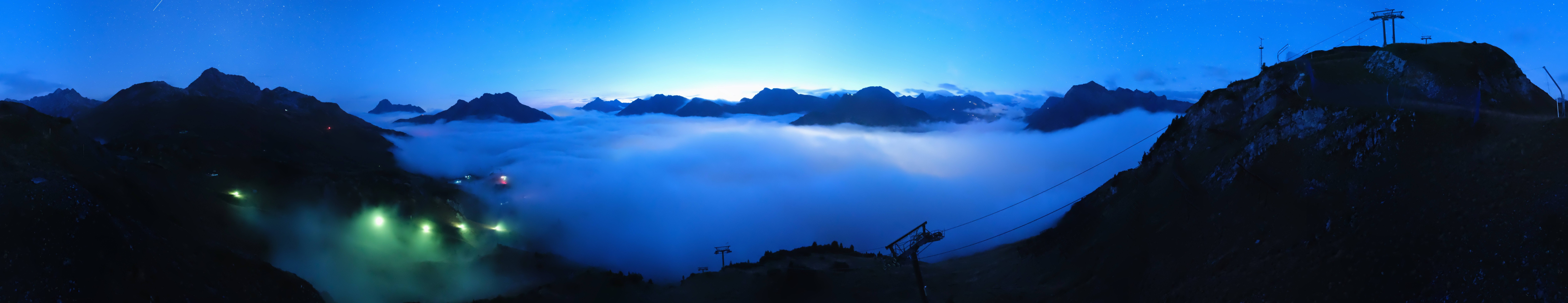 Archiv Foto Webcam Lech-Zürs: Kriegerhorn Panoramablick