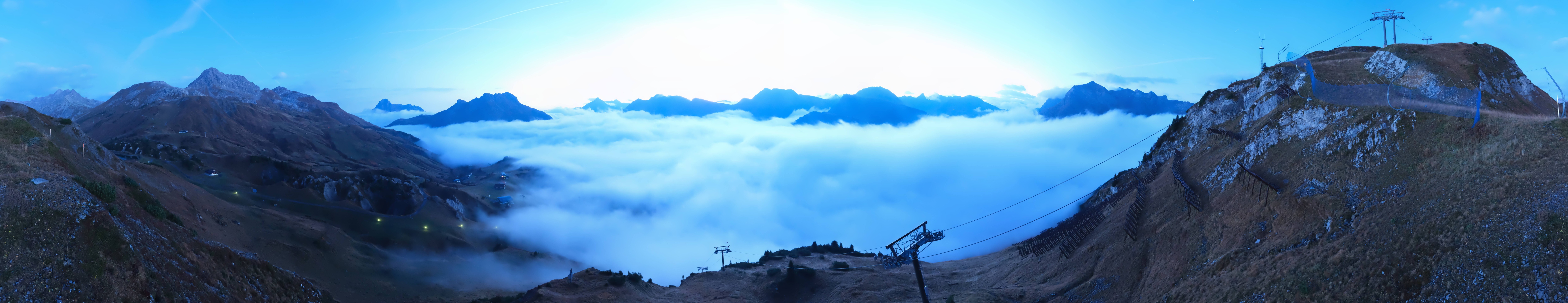 Archiv Foto Webcam Lech-Zürs: Kriegerhorn Panoramablick