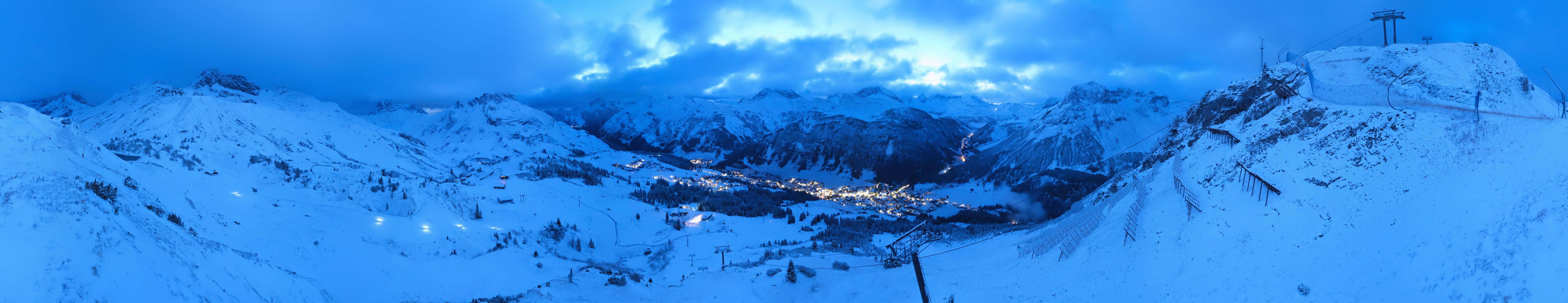 Archiv Foto Webcam Lech-Zürs: Kriegerhorn Panoramablick