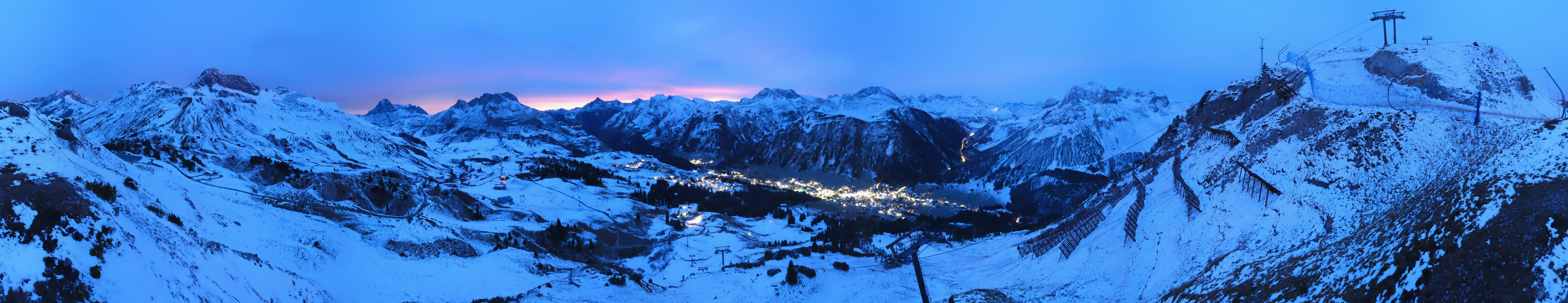 Archiv Foto Webcam Lech-Zürs: Kriegerhorn Panoramablick
