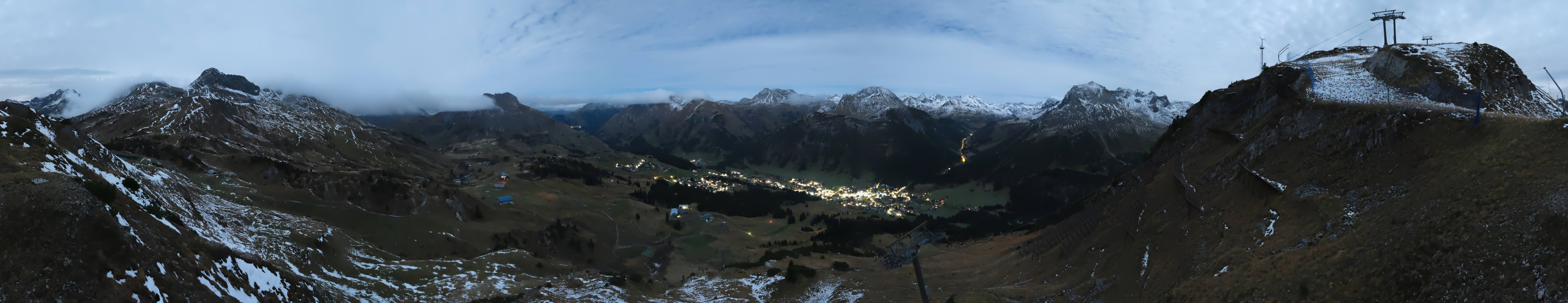 Archiv Foto Webcam Lech-Zürs: Kriegerhorn Panoramablick