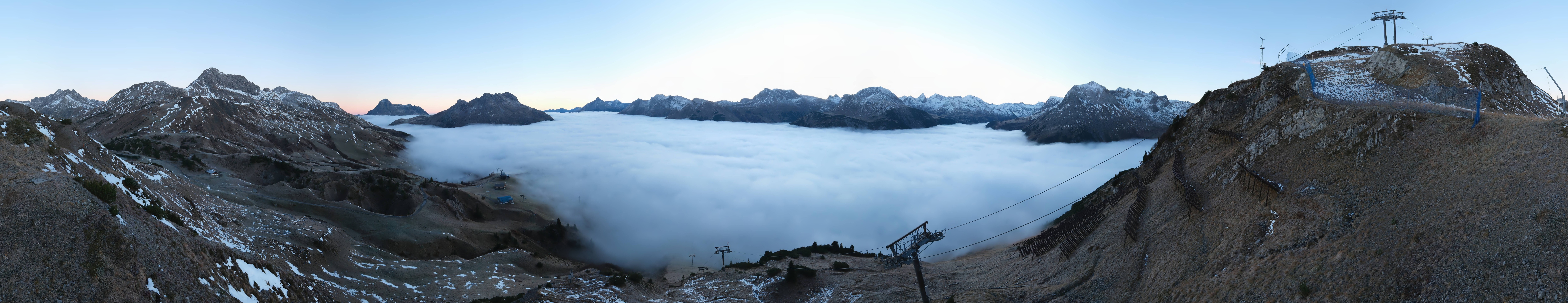 Archiv Foto Webcam Lech-Zürs: Kriegerhorn Panoramablick