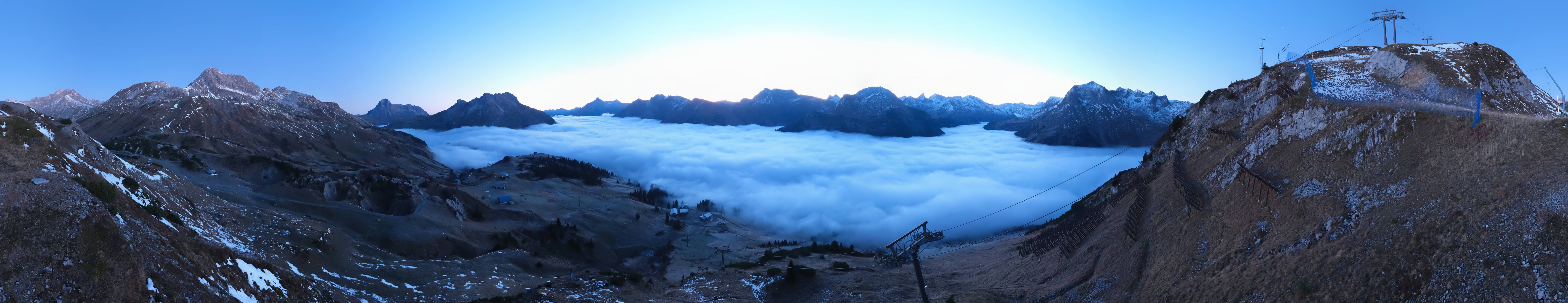 Archiv Foto Webcam Lech-Zürs: Kriegerhorn Panoramablick