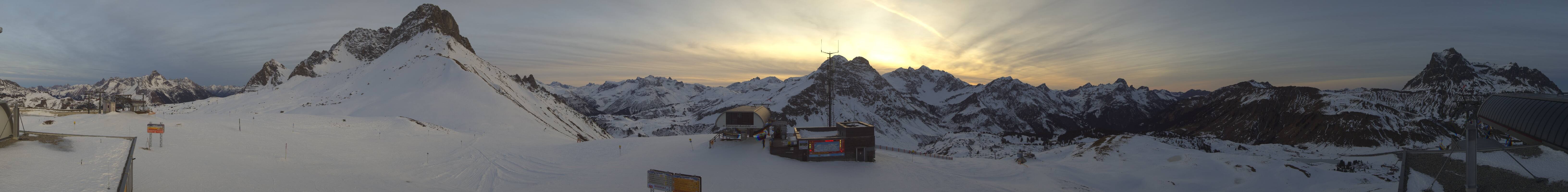 Archiv Foto Webcam Warth Schröcken - Panorama Saloberjet