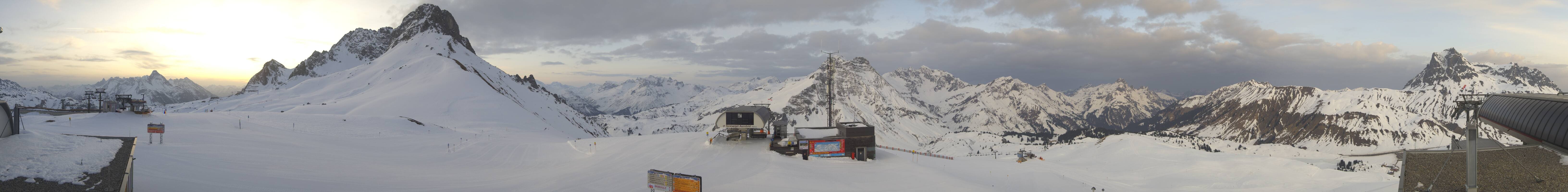Archiv Foto Webcam Warth Schröcken - Panorama Saloberjet