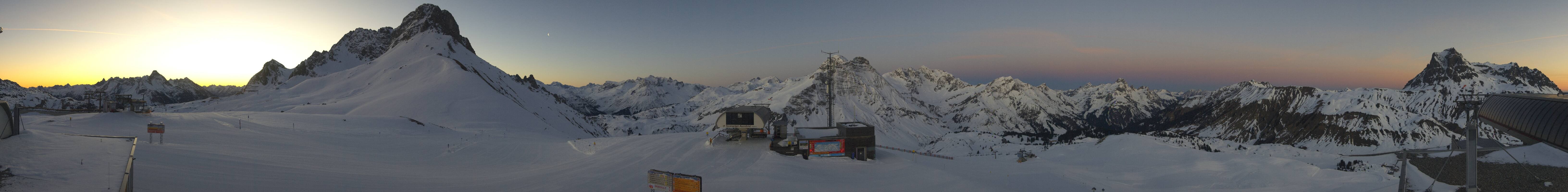 Archiv Foto Webcam Warth Schröcken - Panorama Saloberjet