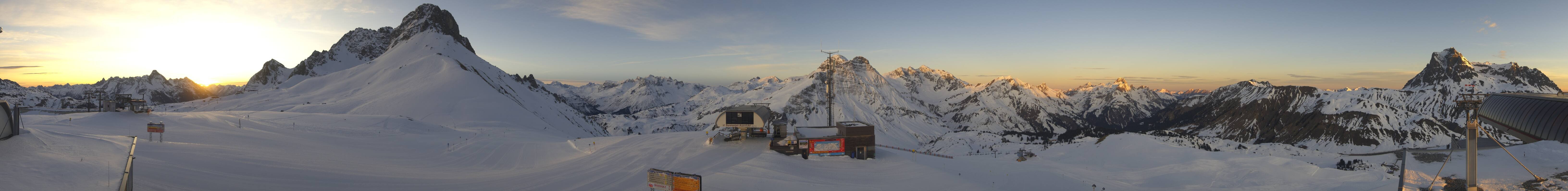 Archiv Foto Webcam Warth Schröcken - Panorama Saloberjet