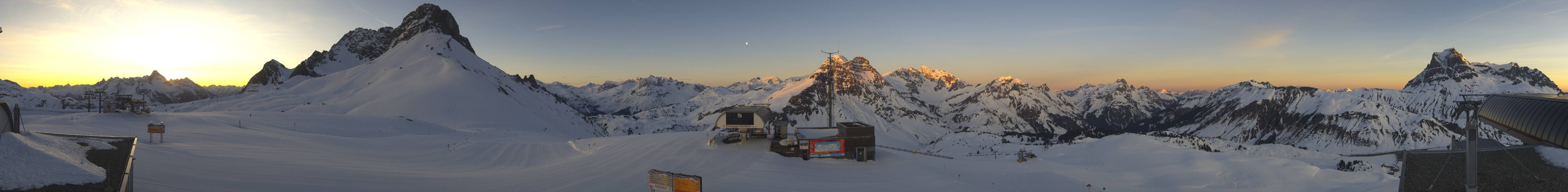 Archiv Foto Webcam Warth Schröcken - Panorama Saloberjet